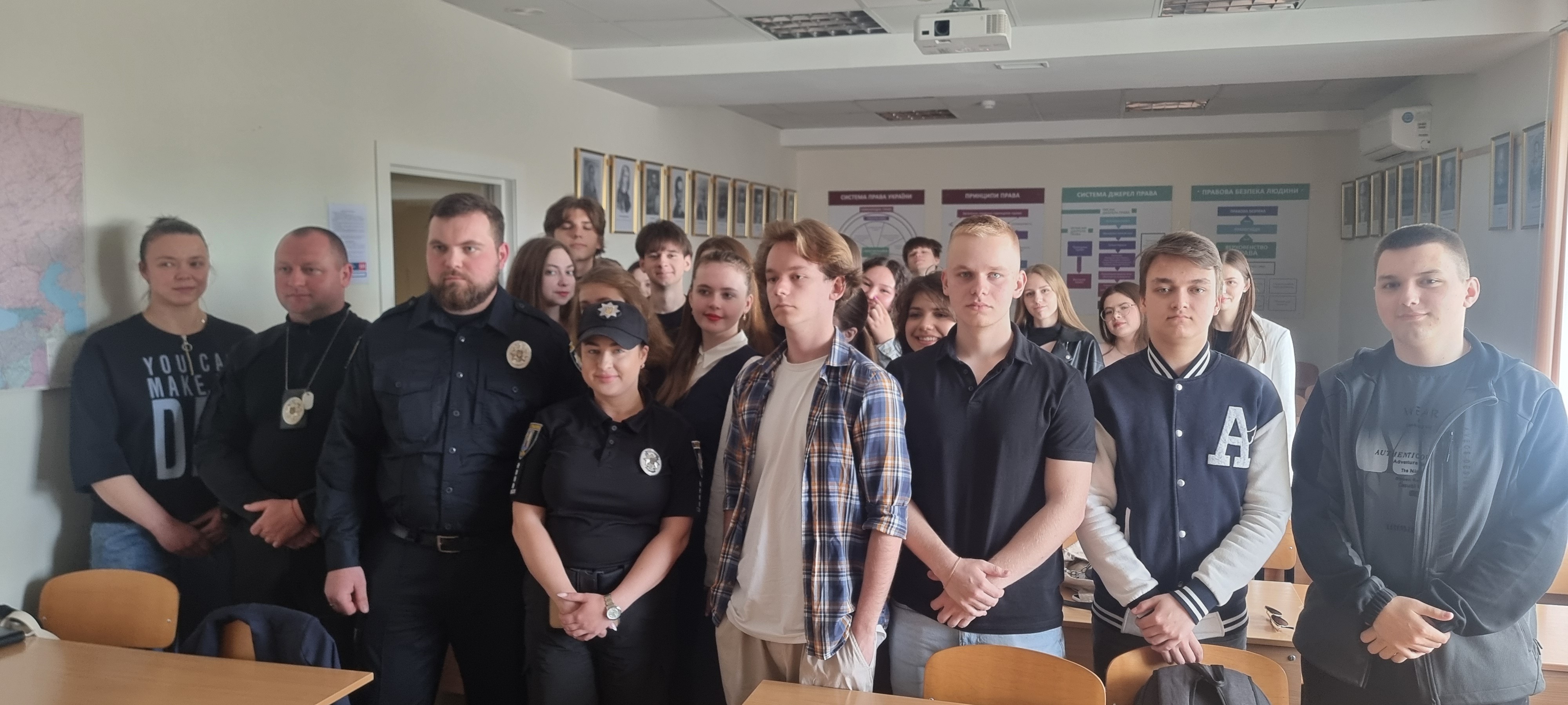 Зустріч студентів-правників з представниками правоохоронних органів – працівниками Оболонського управління поліції Головного управління Національної поліції у місті Києві