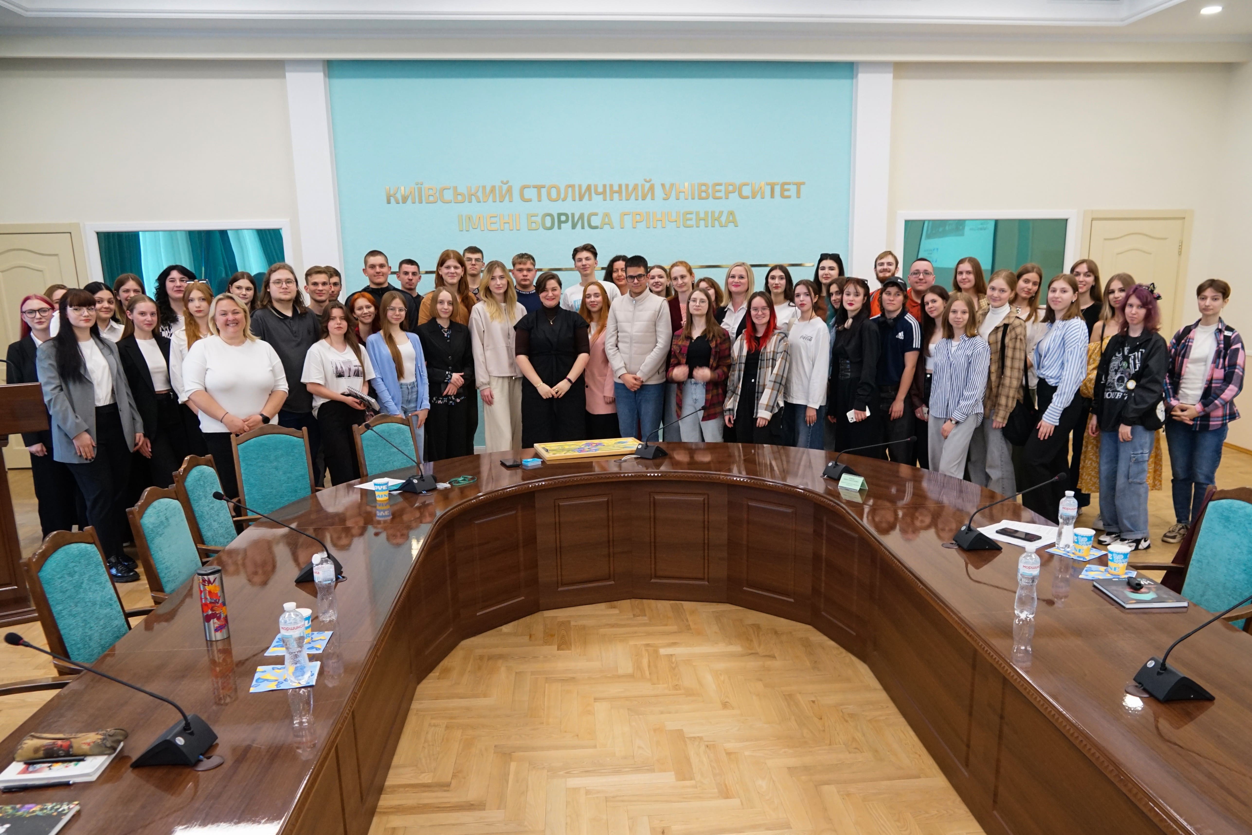 Здобувачі освіти ОПП «Право» та «Регіональні студії» на зустрічі з Олександрою Романцовою