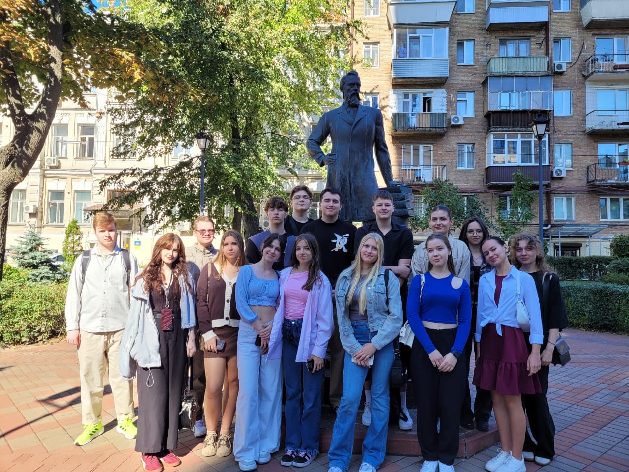 Студенти-першокурсники спеціальності «Міжнародне право» відвідали Музей Бориса Грінченка Студенти-першокурсники спеціальності «Міжнародне право» відвідали Музей Бориса Грінченка