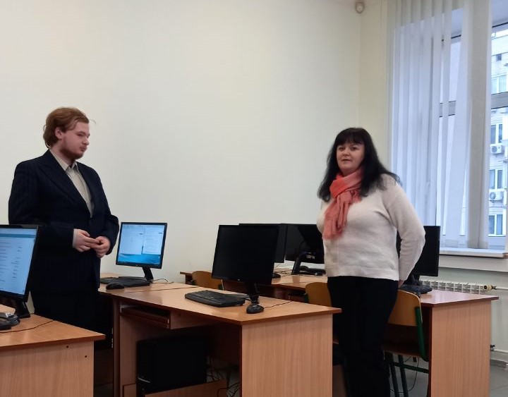 Кураторську годину з нагоди Дня Гідності та Свободи провела доцент кафедри міжнародних відносин, к.і.н. Ганна МЕЛЬНИК Кураторську годину з нагоди Дня Гідності та Свободи провела доцент кафедри міжнародних відносин, к.і.н. Ганна МЕЛЬНИК