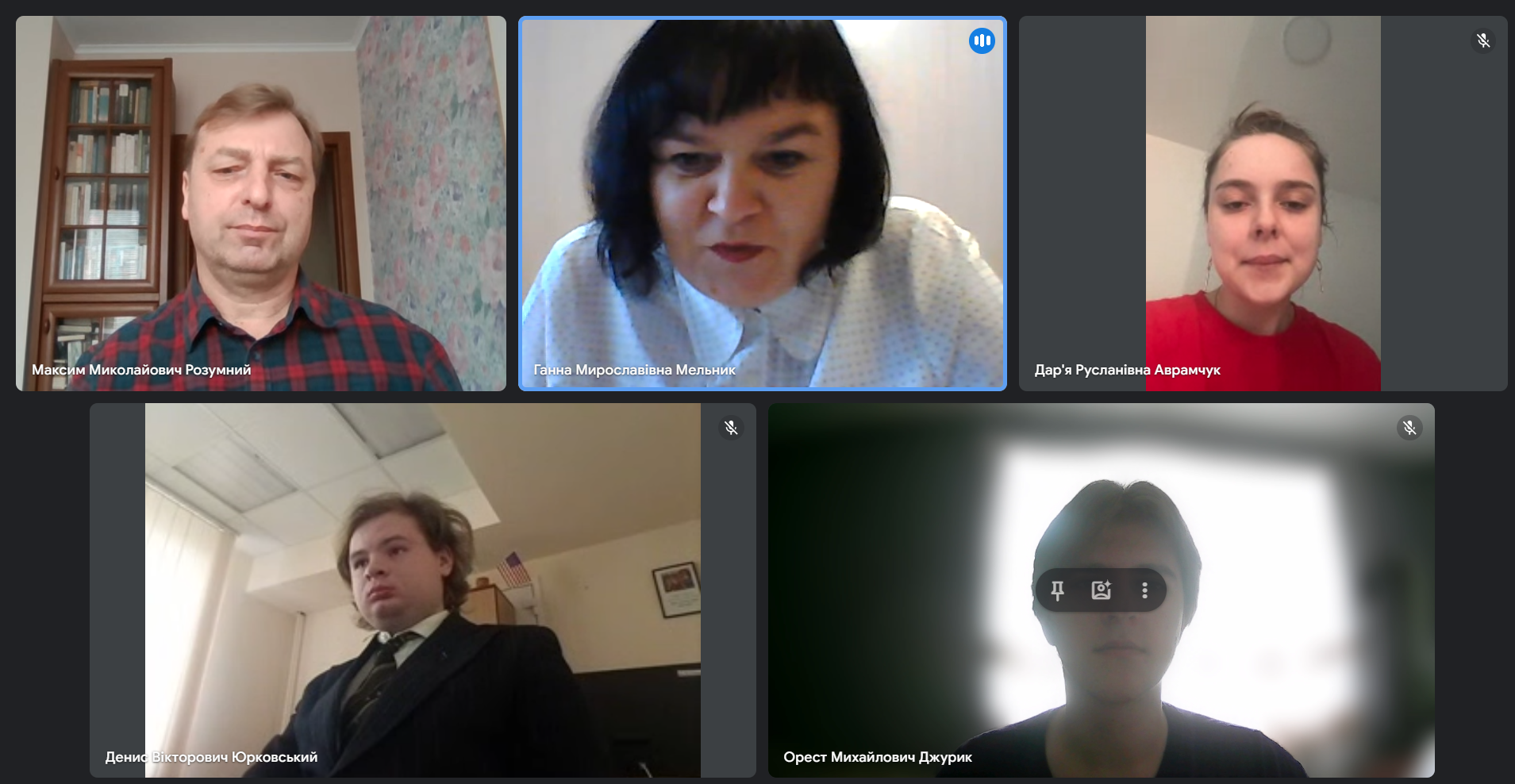 Обговорення проєкту нової ОПП «Міжнародні відносини та дипломатія» спеціальності С3 «Міжнародні відносини» другого (магістерського) рівня вищої освіти зі здобувачами, представниками Ради студентського самоврядування ФПМВ