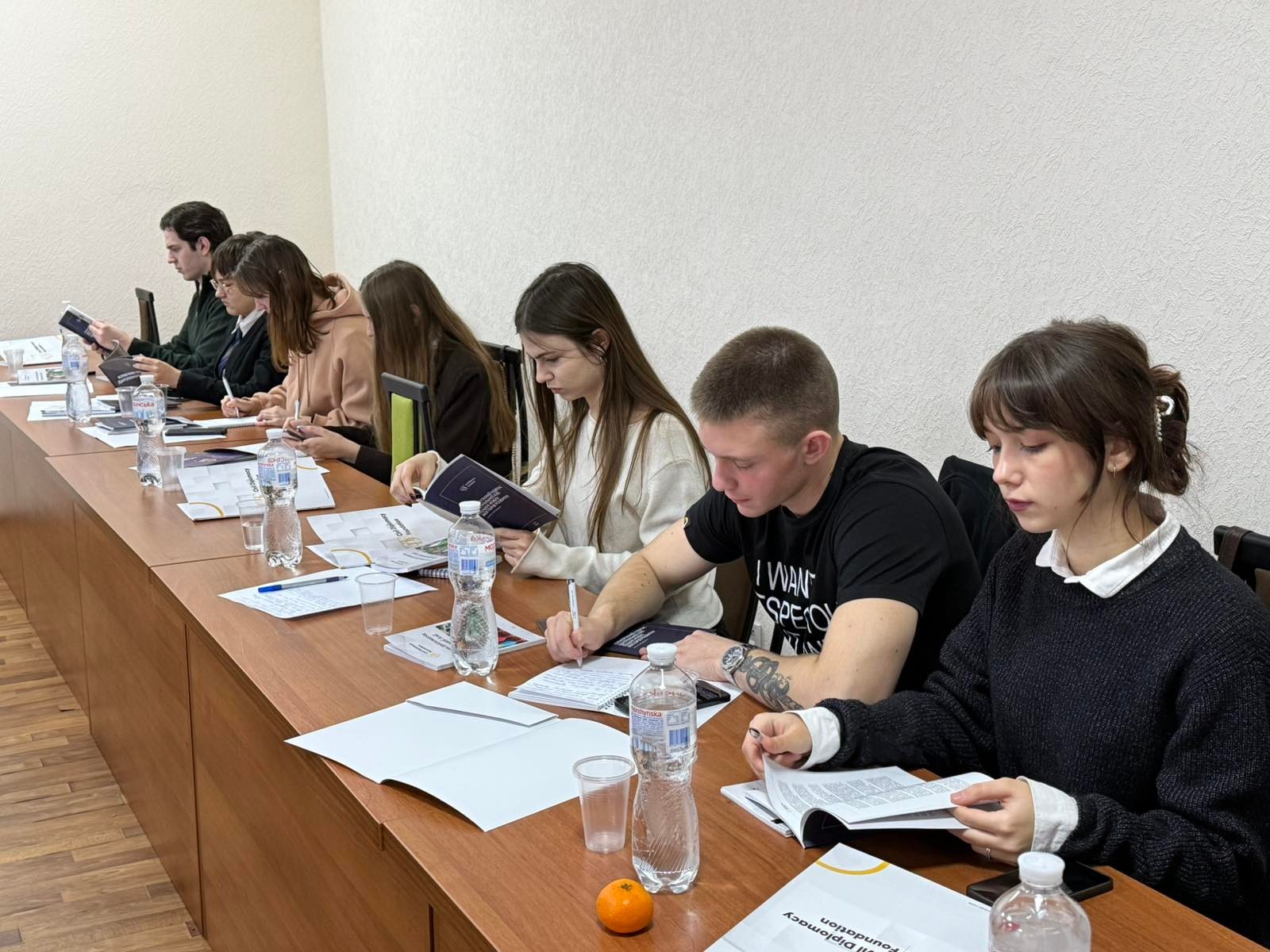 Студенти-міжнародники відвідали круглий стіл «Публічна дипломатія Центральної Азії: нові горизонти співпраці з Україною»