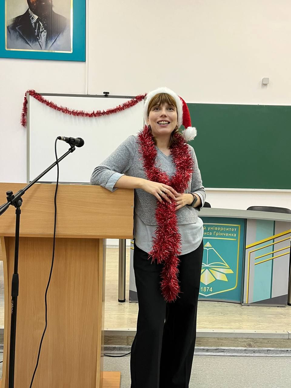 Круглий стіл: «Правове регулювання різдвяних та новорічних свят»