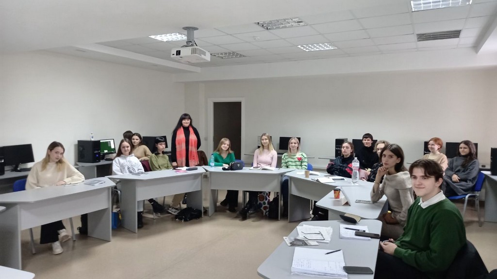 Участь доцента кафедри міжнародних відносин Г.М.&nbsp;Мельник у Всеукраїнській науково-практичній конференції «Соціокультурні засади економіки і політики: взаємозв’язки, тренди, суперечності»