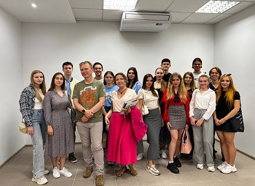 Зустріч студентів-міжнародників з директором Польського Інституту, радником Посольства Республіки Польща у Києві Зустріч студентів-міжнародників з директором Польського Інституту, радником Посольства Республіки Польща у Києві