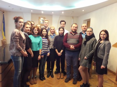 20161012 155557 400x300